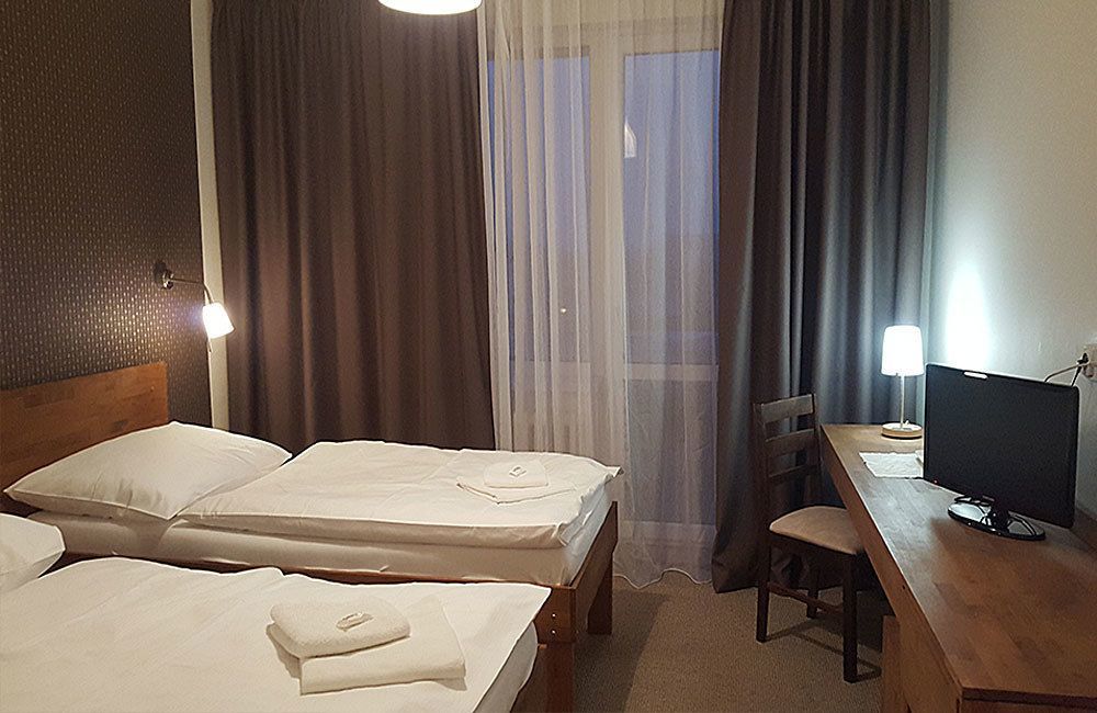 Hotel Lineas Прешов Экстерьер фото
