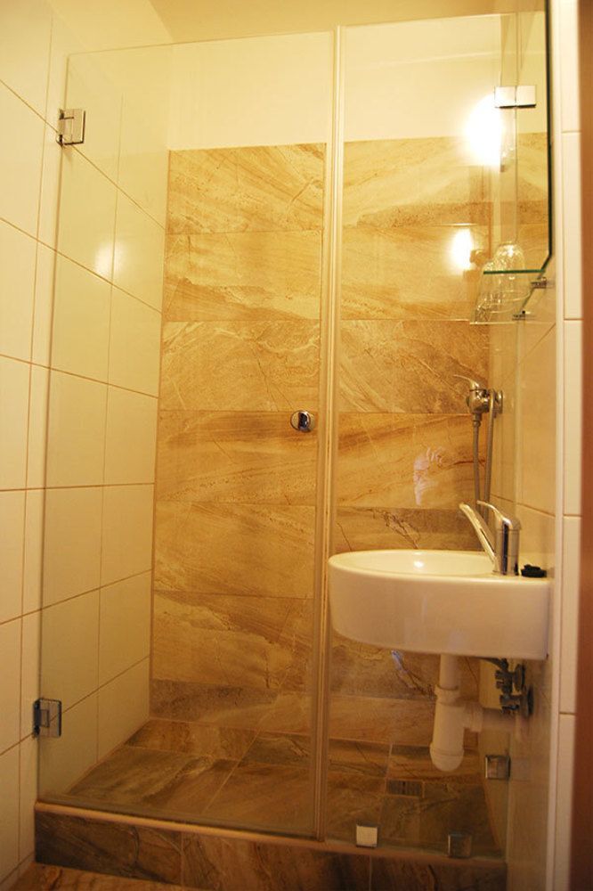 Hotel Lineas Прешов Экстерьер фото
