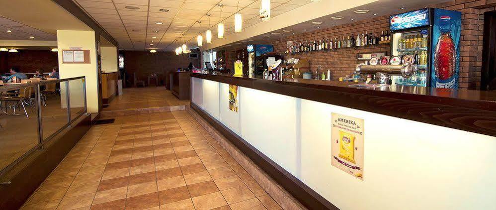 Hotel Lineas Прешов Экстерьер фото